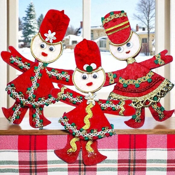 Vintage Red Felt Toy Soldier Ornaments w/ Googly Eyes & Gold Trim 1960s v5 - Picture 1 of 11